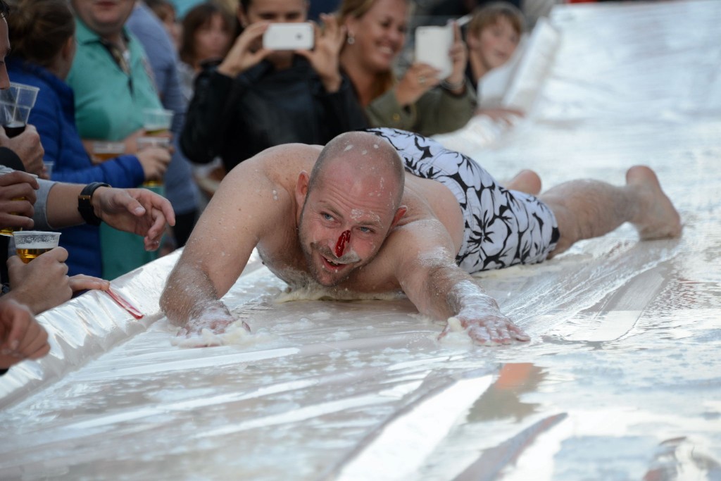 ../Images/Donderdag kermis 421.jpg